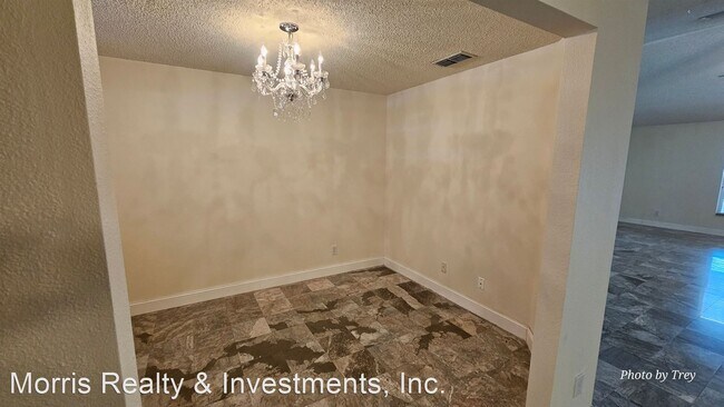 Building Photo - 3 br, 2 bath House - 1760 Presidio Dr