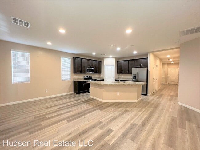 Building Photo - 3 br, 2 bath House - 1811 Pebble Cove Ave.