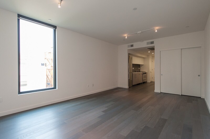 Primary Photo - 1515 15th St