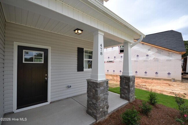 Building Photo - 478 Atwood Dr