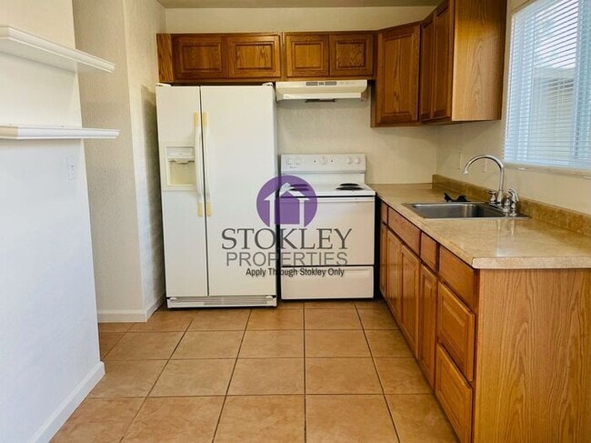 Foto del edificio - Stokley Properties Presents 3824 Wilow Pas...