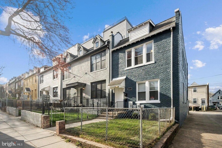 Foto principal - 1103 Queen St NE