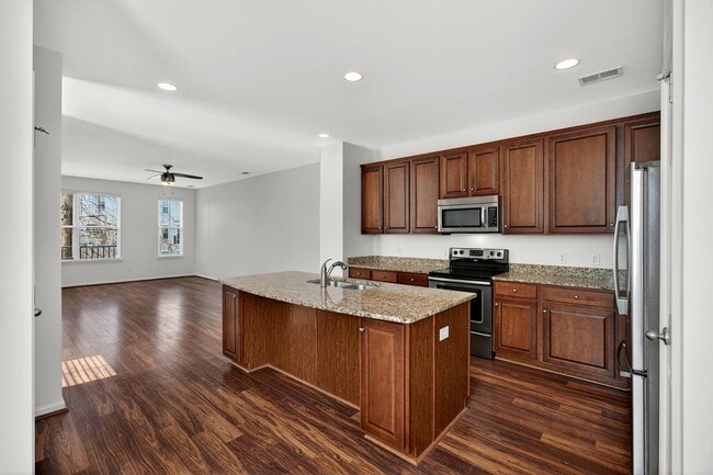 Foto del edificio - 1458 Roustabout Way