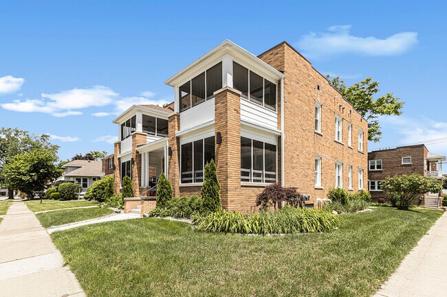 Foto del edificio - 211 S Pleasant St