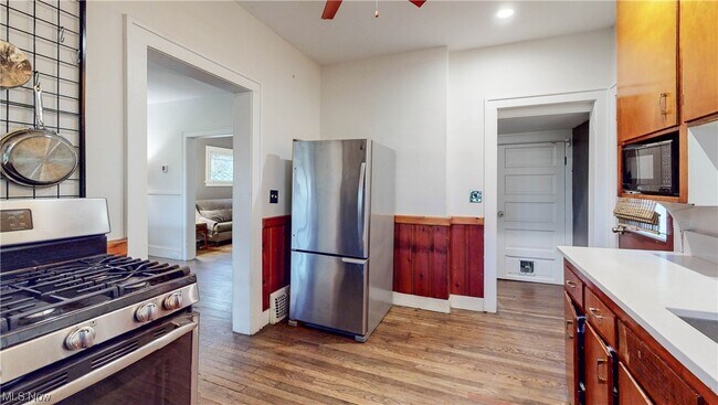 Foto del edificio - 2863 W 11th St