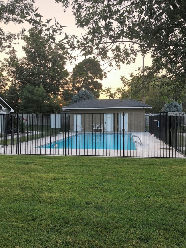 Building Photo - 8854 W Candleston Ct