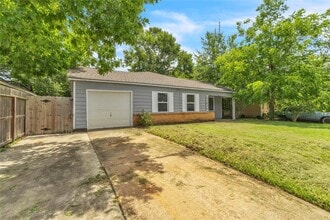 Building Photo - 11515 Duane St