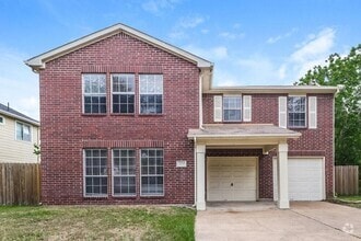 Building Photo - 2106 Falling Oaks Rd