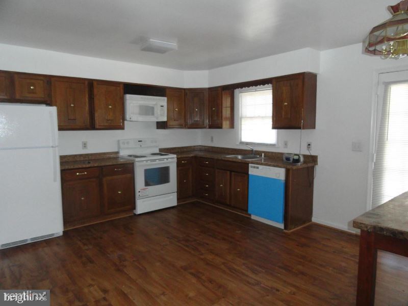 Building Photo - 3 br, 3 bath House - 3895 Old Washington Rd
