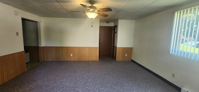 Building Photo - 3841 Cliffside Dr