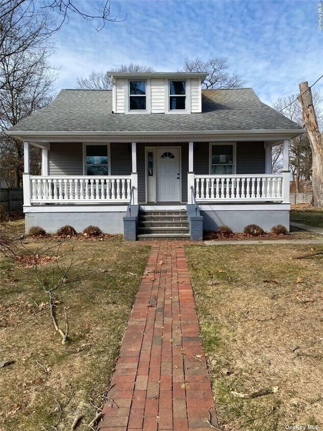 Primary Photo - 37 Columbia St