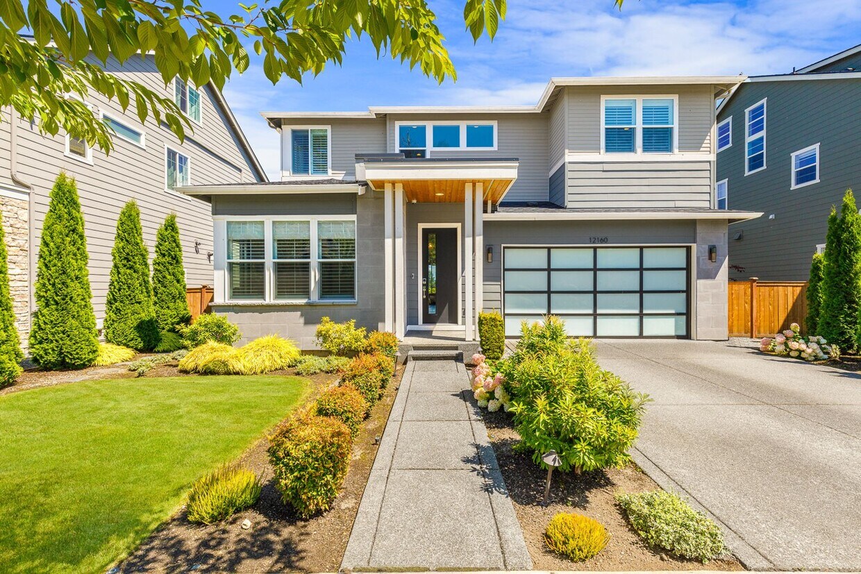 Foto principal - 12160 173rd Pl NE