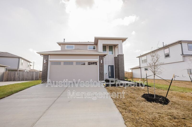 Foto principal - 413 Millbrook Blvd