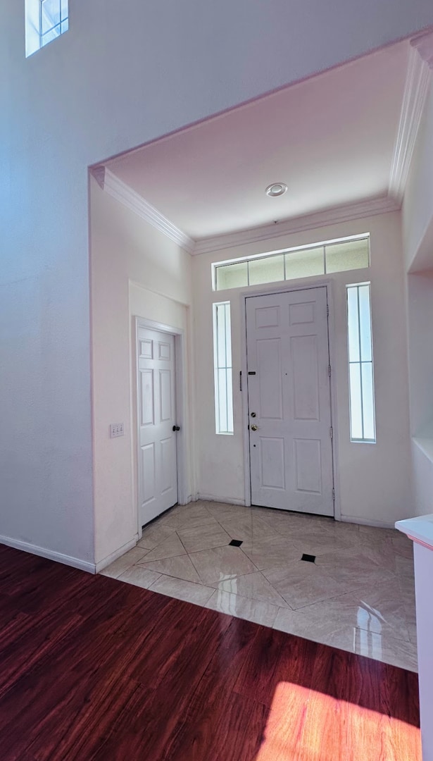 Building Photo - Spacious 4-Bedroom Home With 3-Car Garage ...