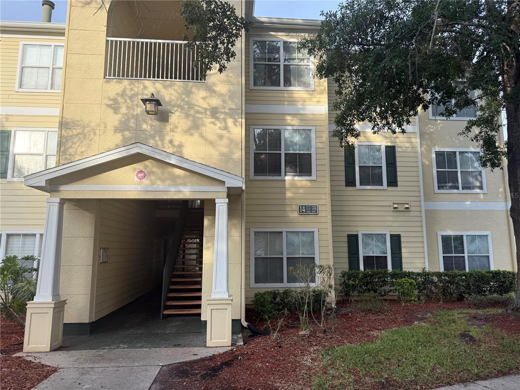Primary Photo - 18131 Bridle Bit Ln