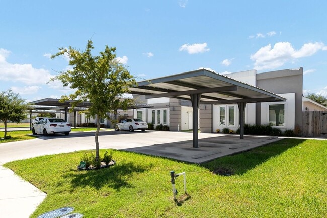 Building Photo - 4709 Magnolia Ave