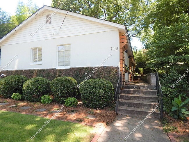 Photo - 712 Highland Ave NE Apartment