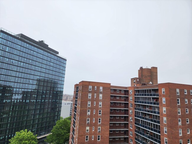 Building Photo - 98-20 62nd Dr