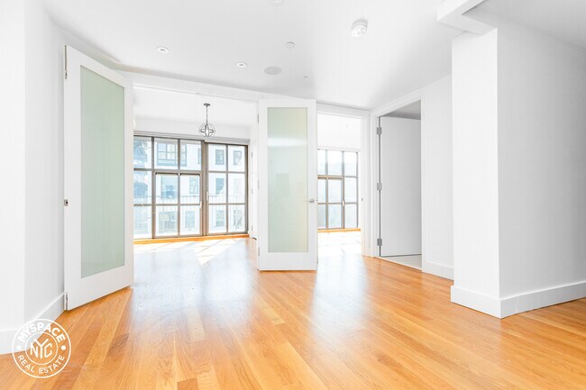 Foto del edificio - 1040 Dean St