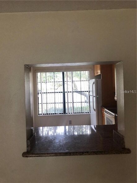 Foto del edificio - 803 Pine Ridge Rd