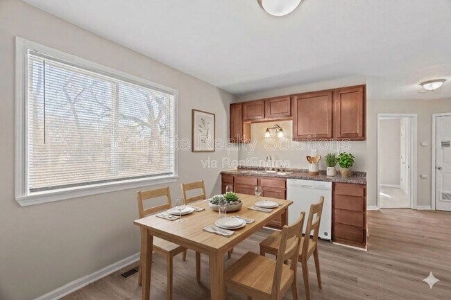 Foto del edificio - 9750 Lorna Ln