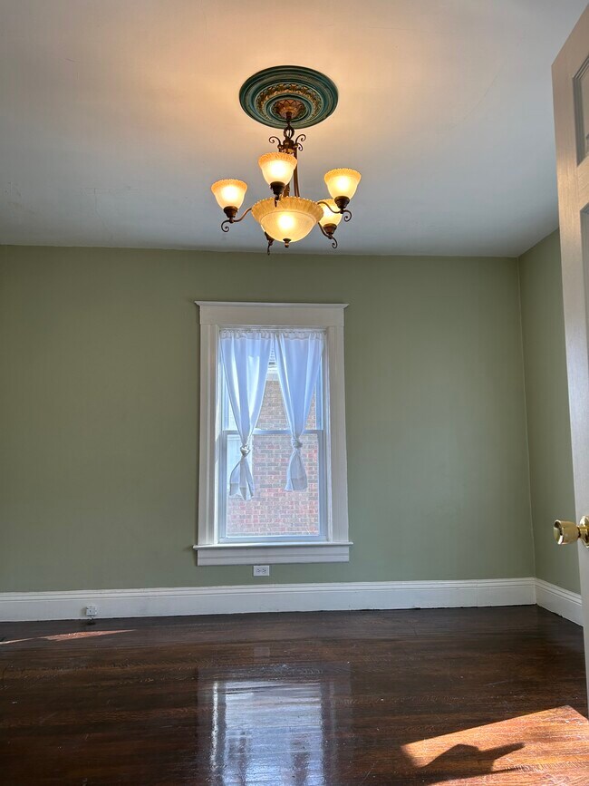 Foto del edificio - 503 W Allen St