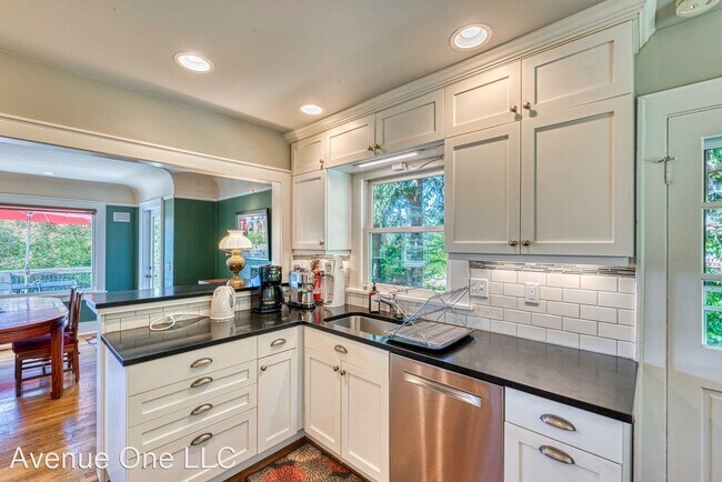Building Photo - 4 br, 2.5 bath House - 12005 8th Ave NW