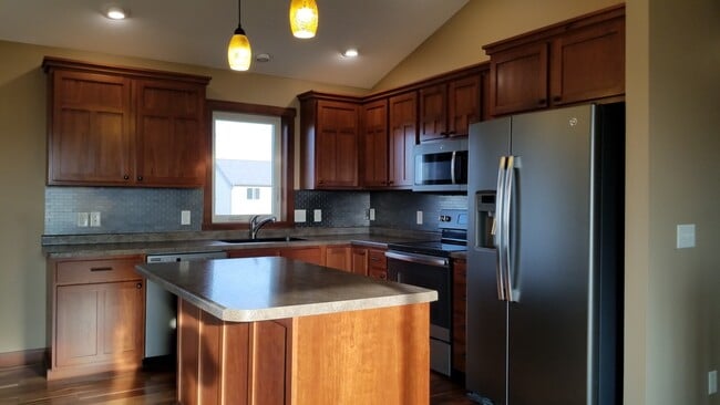 Foto del edificio - 244 Prairie Rd