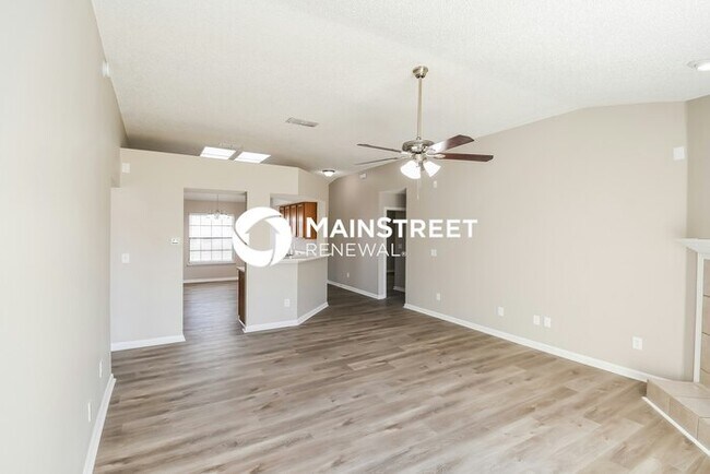 Foto del edificio - 3 Bedroom Pet-Friendly Home in JACKSONVILL...