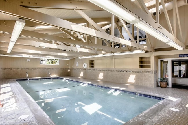 Building Photo - APT 298