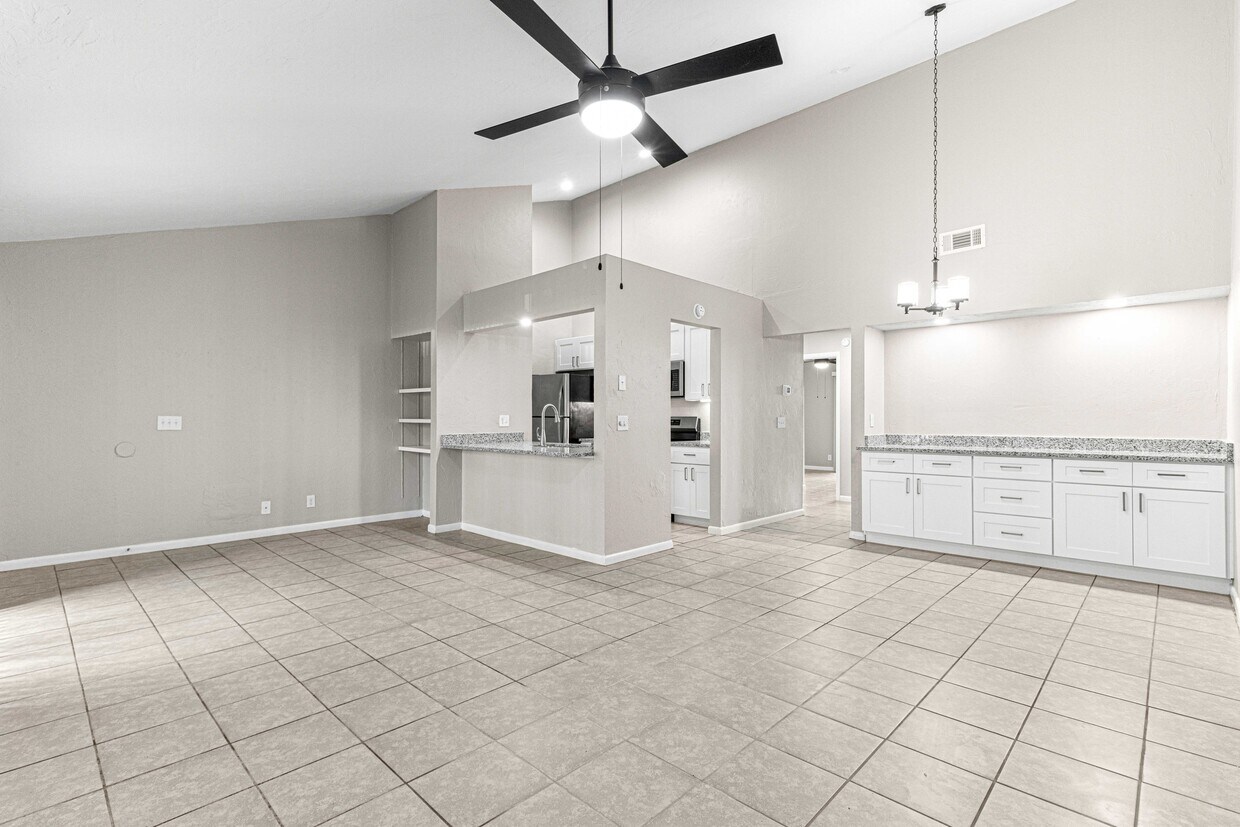 Foto principal - 4151 SE 22nd Ave