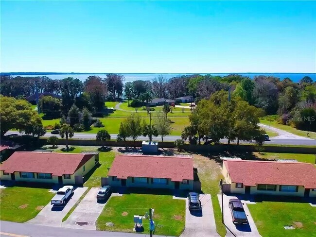 Foto del edificio - 1709 Lakewood Ave