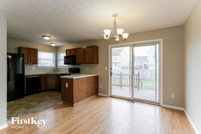 Foto del edificio - 5842 Rothrock Ct