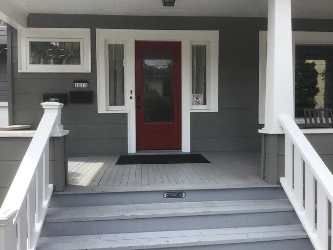 Building Photo - 1615 SE 37th Ave