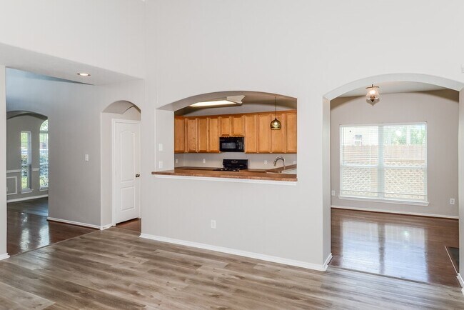 Building Photo - 17811 Memorial Trail Dr