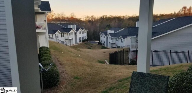 Foto del edificio - 903 Pelham Square Way