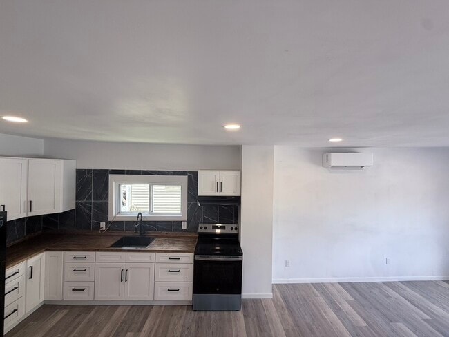Building Photo - 312 Swatara Ave