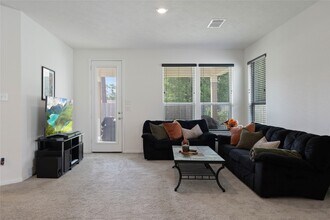 Building Photo - 4007 Mossy banks Ln
