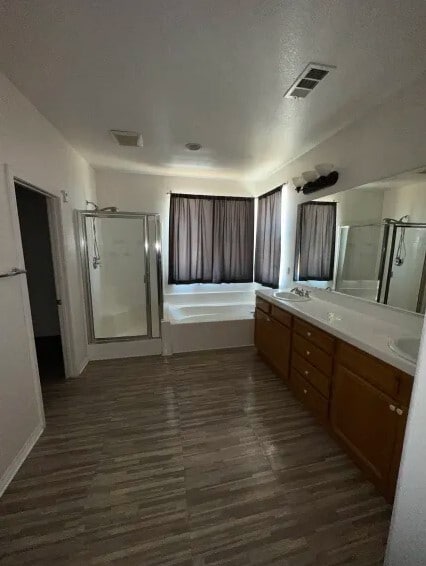 Building Photo - 1614 Amargosa Dr
