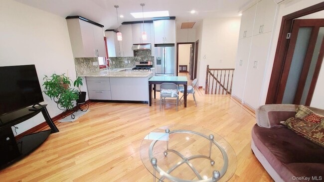 Photo - 64-47 Dieterle Crescent Apartment