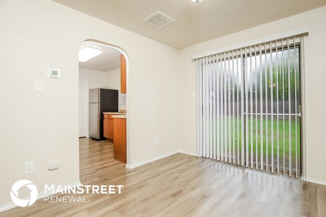 Foto del edificio - 6014 Ironmill Creek