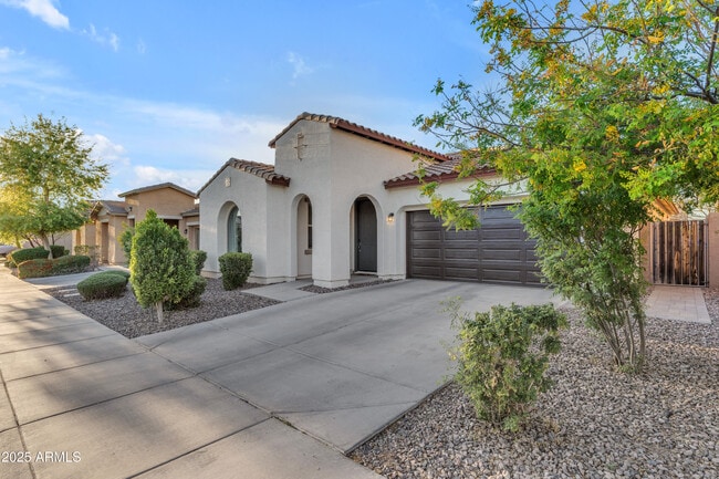 Building Photo - 3938 E Ficus Way