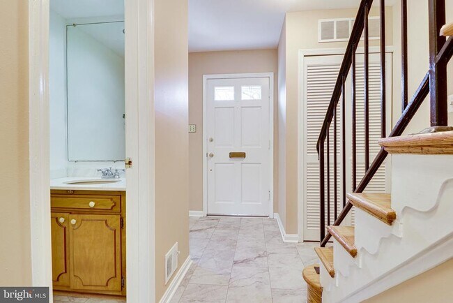 Foto del edificio - 3227 Dunster Ct