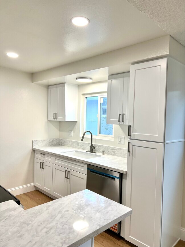 Foto del edificio - 1218 Amethyst St