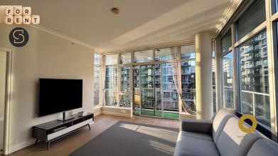 Building Photo - 185 Victory Ship Way