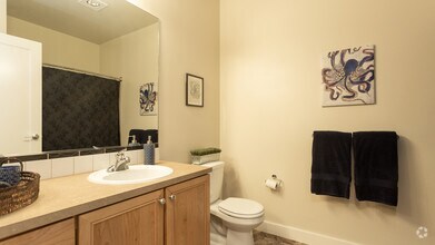 Interior Photo - Theas Landing