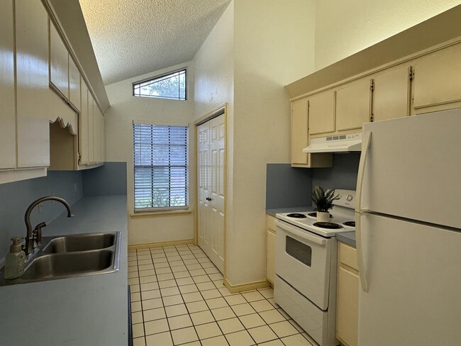 Building Photo - 7126 Fort Collins Dr