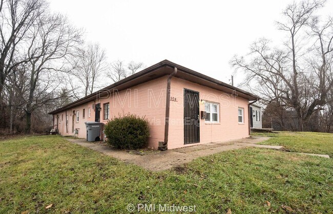 Foto del edificio - 524 W 23rd St