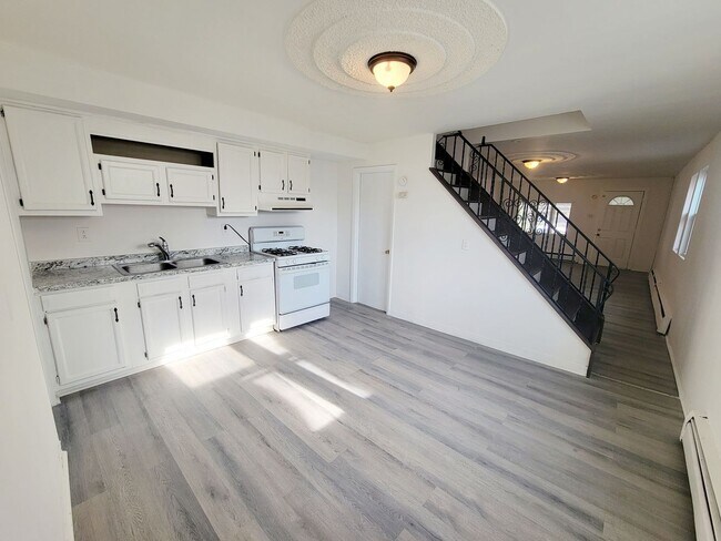 Foto del edificio - 173 Almond Ln