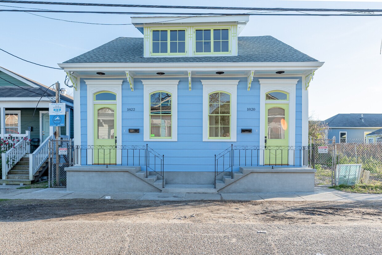 Primary Photo - 1822 Urquhart St